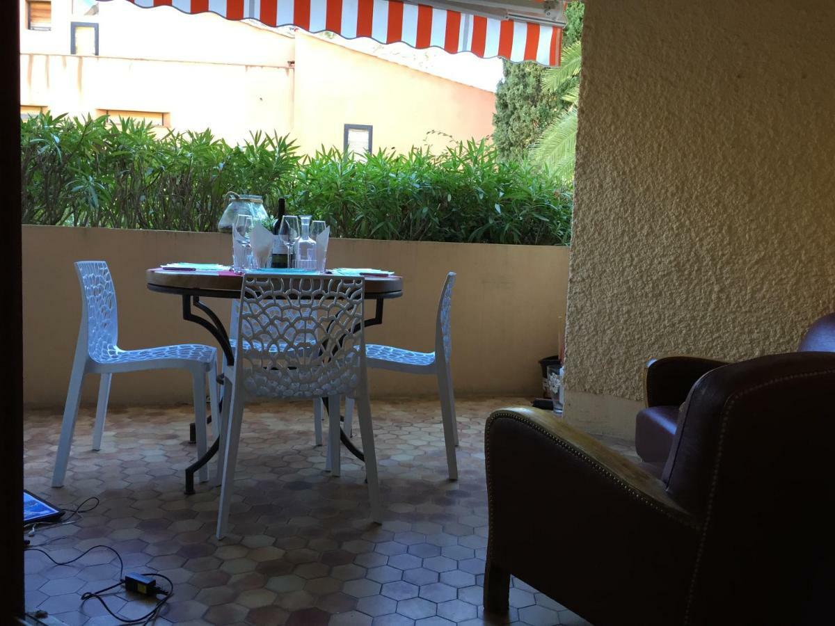 Les Orangers Saint-Raphael (Var) Exterior foto